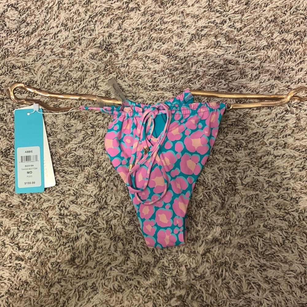 Bikini Bottom - Picture 2 of 5